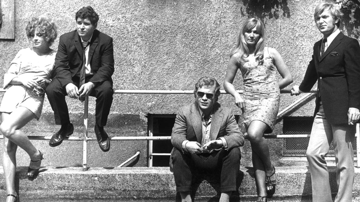 Katzelmacher (Rainer Werner Fassbinder, 1969)