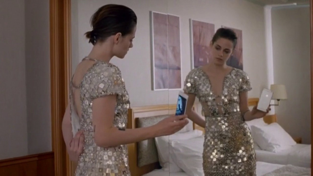 Living With Ghosts In Olivier Assayas’ Personal Shopper