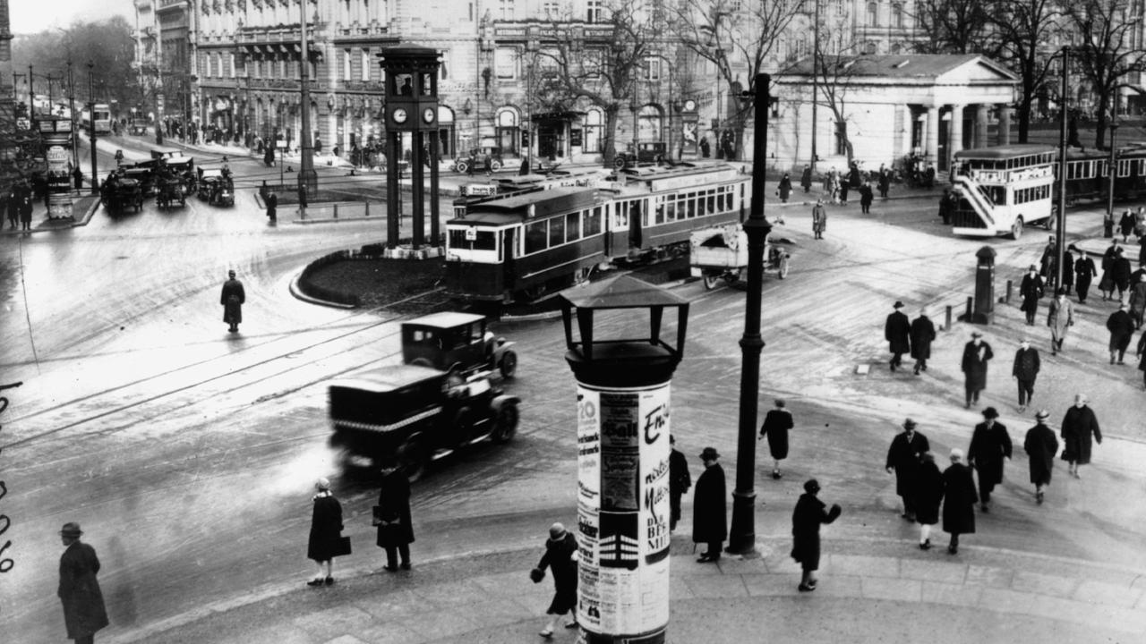 The Double Nostalgia of the City Symphony
