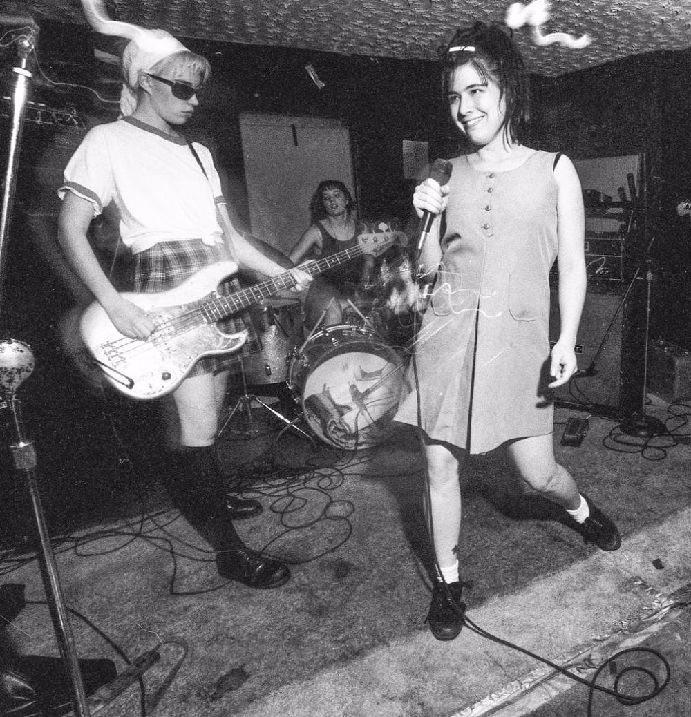 Bikini Kill via https://www.vintag.es/2017/11/untypical-girls-early-photographs-of.html?m=1